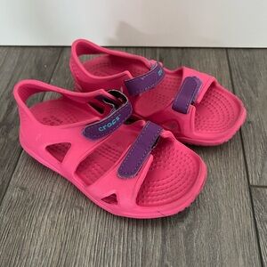 Crocs Kids' Toddler Girl Pink & Purple Adjustable Sandals Size 9